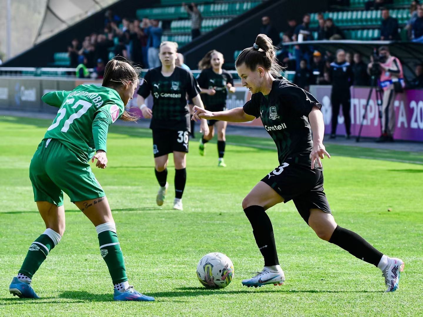 俄罗斯女足擒敌取胜，晋级下一轮的简单介绍