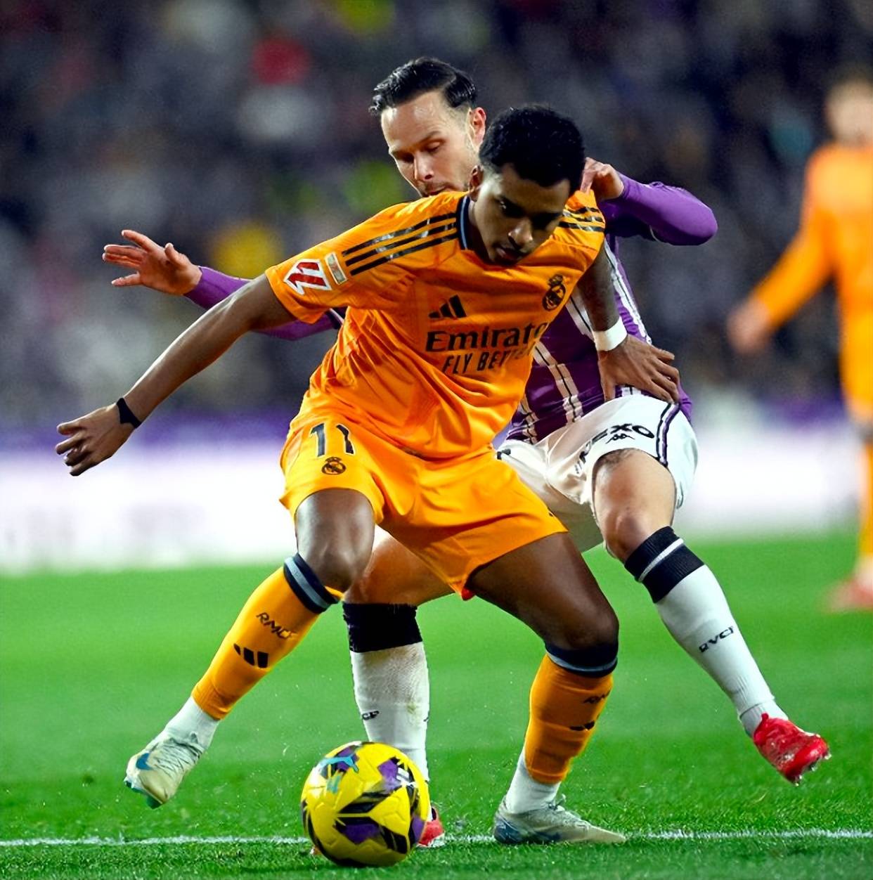 阿尔及利亚球员顶上神祇之位，欧洲联赛锋炀火花的简单介绍