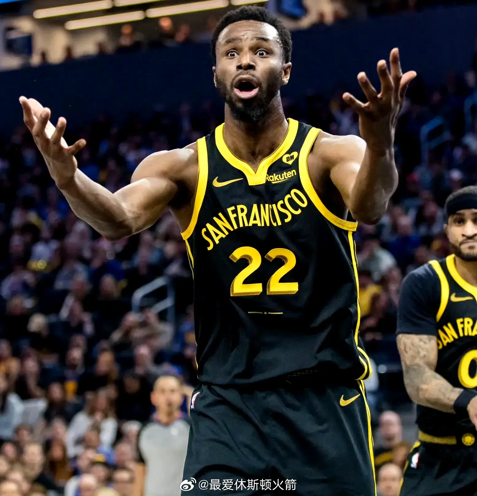 包含老鹰复出首战，威金斯状态火爆，狂砍50分成为焦点！的词条